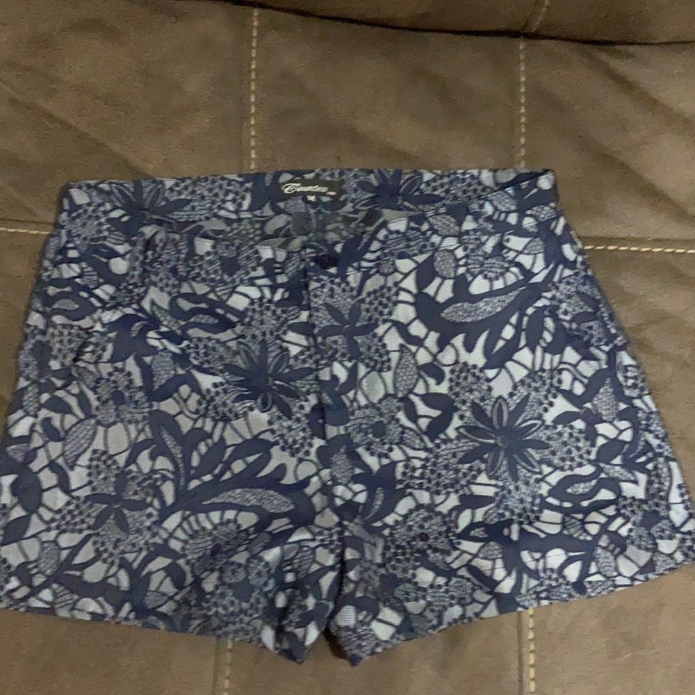 Countess laced shorts